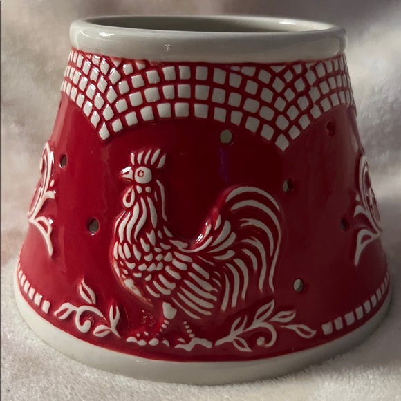 Other - LK NW 🐔 NEVER USED HAND-CRAFTED RED WHITE ROOSTER DESIGN JAR CANDLE SHADE COVER